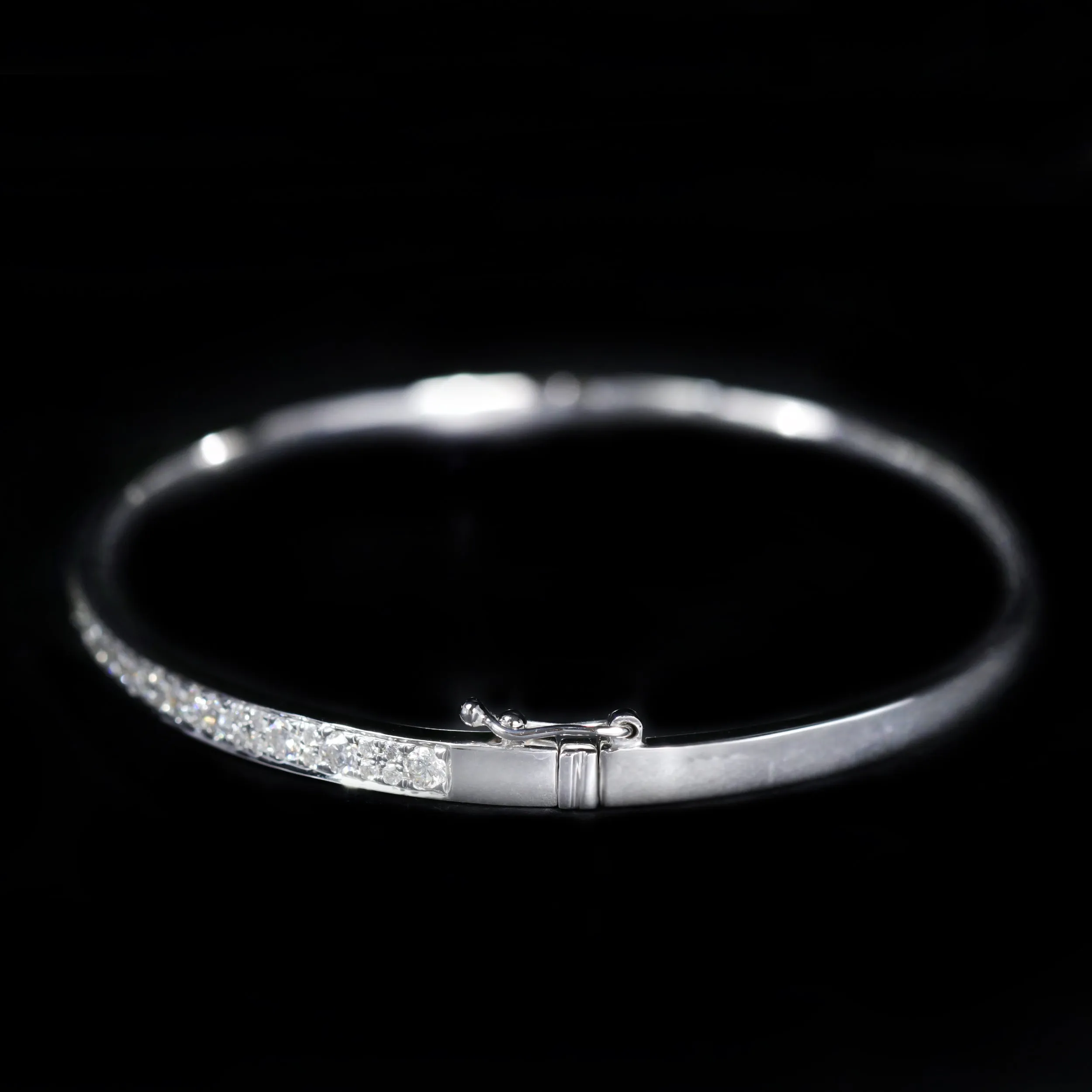 14K White Gold 1.39 CTW Diamond Bangle Bracelet