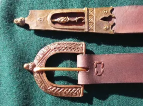 15th Century Plain Acorn Belt, Brown - FB106