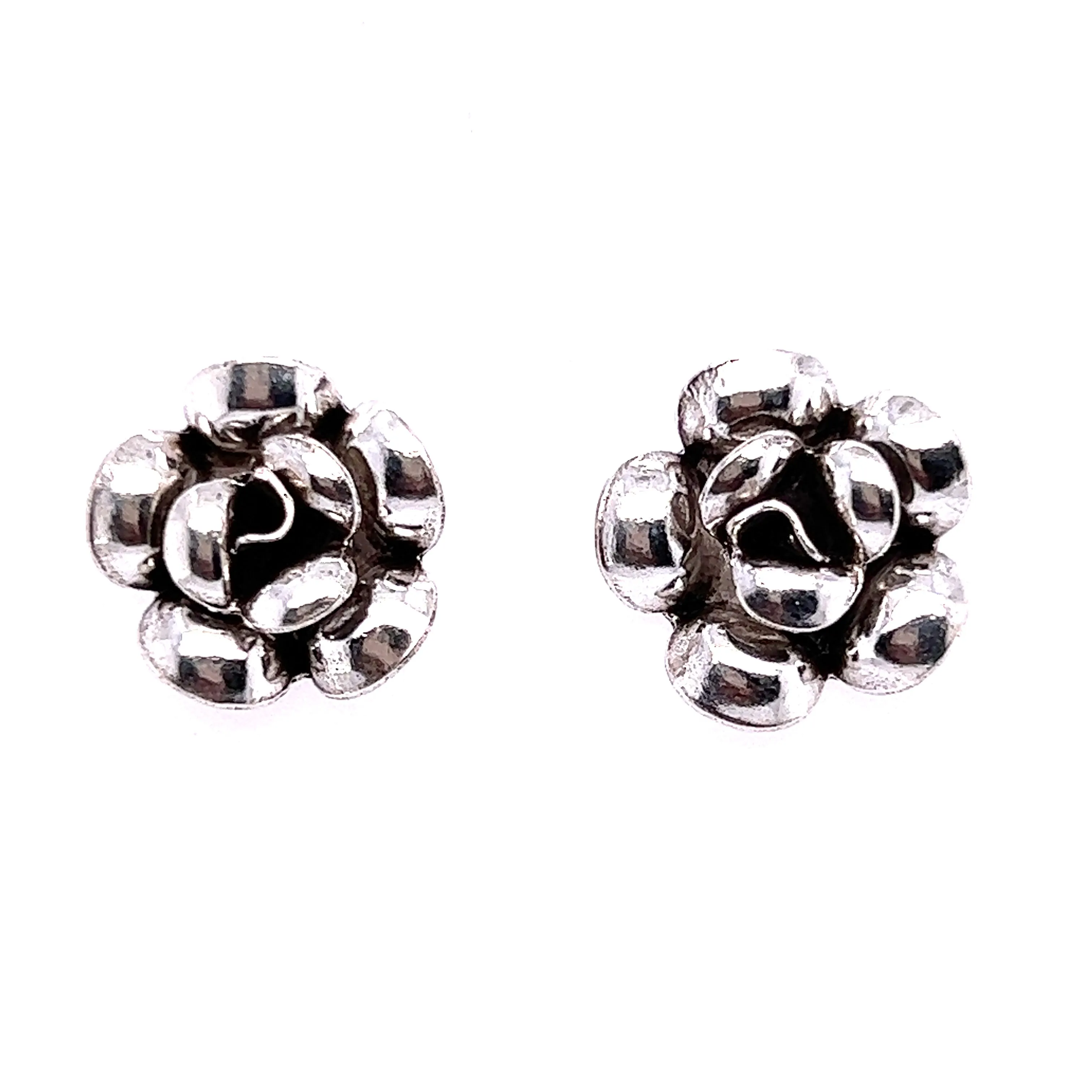 A59 Large Rose Post Earrings