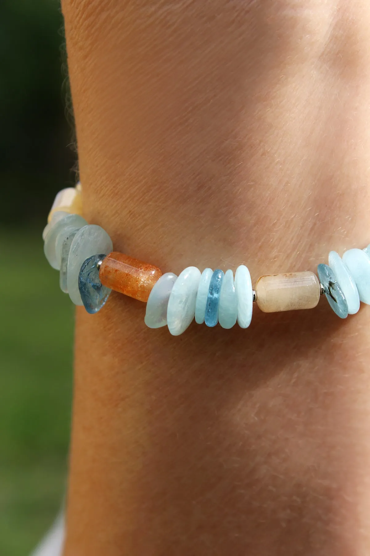 Agate Raw Crystal Aquamarine Bracelet with Steel Clasp