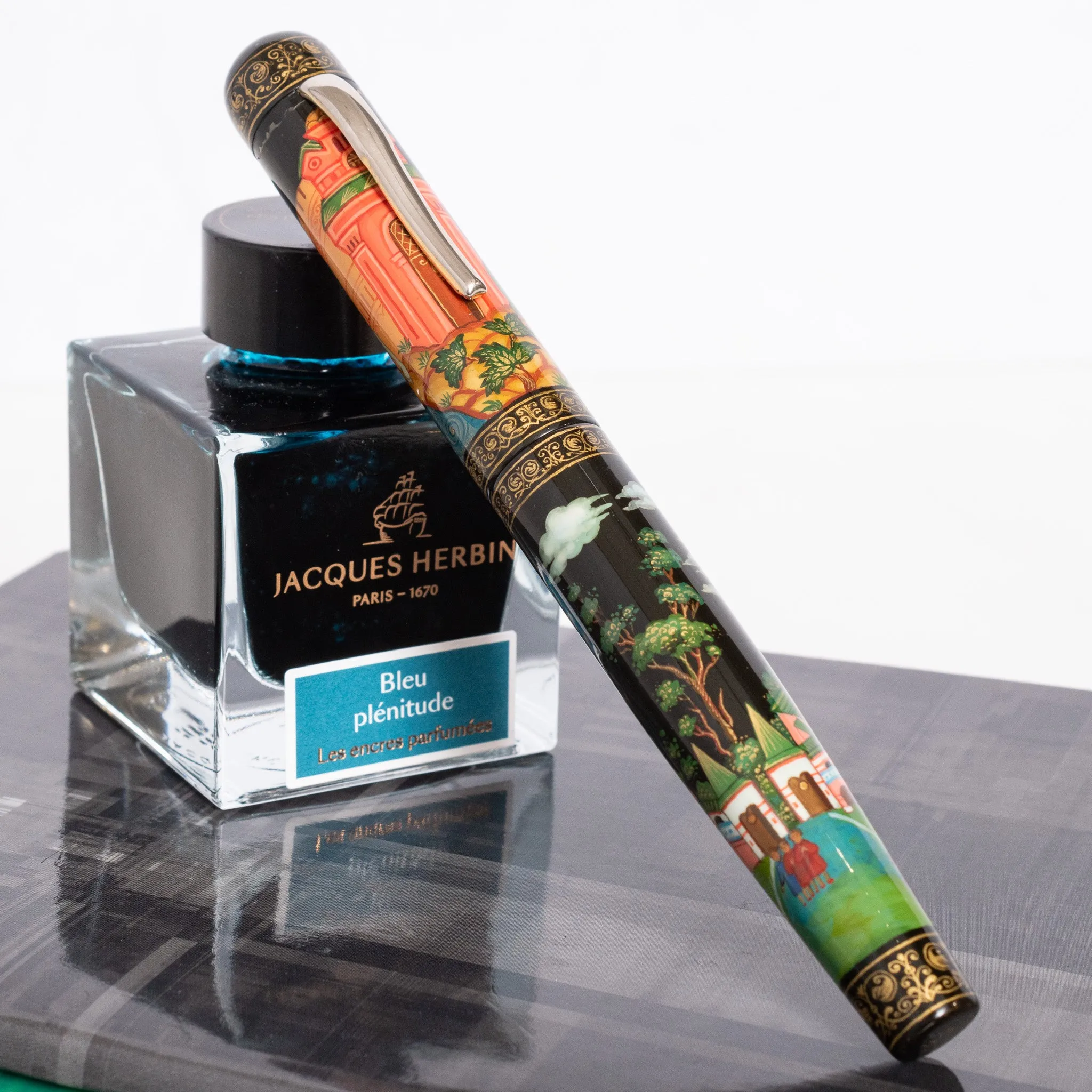 Artus Great Cities of the World Moscow St. Basil Cathedral Fountain Pen - Preowned