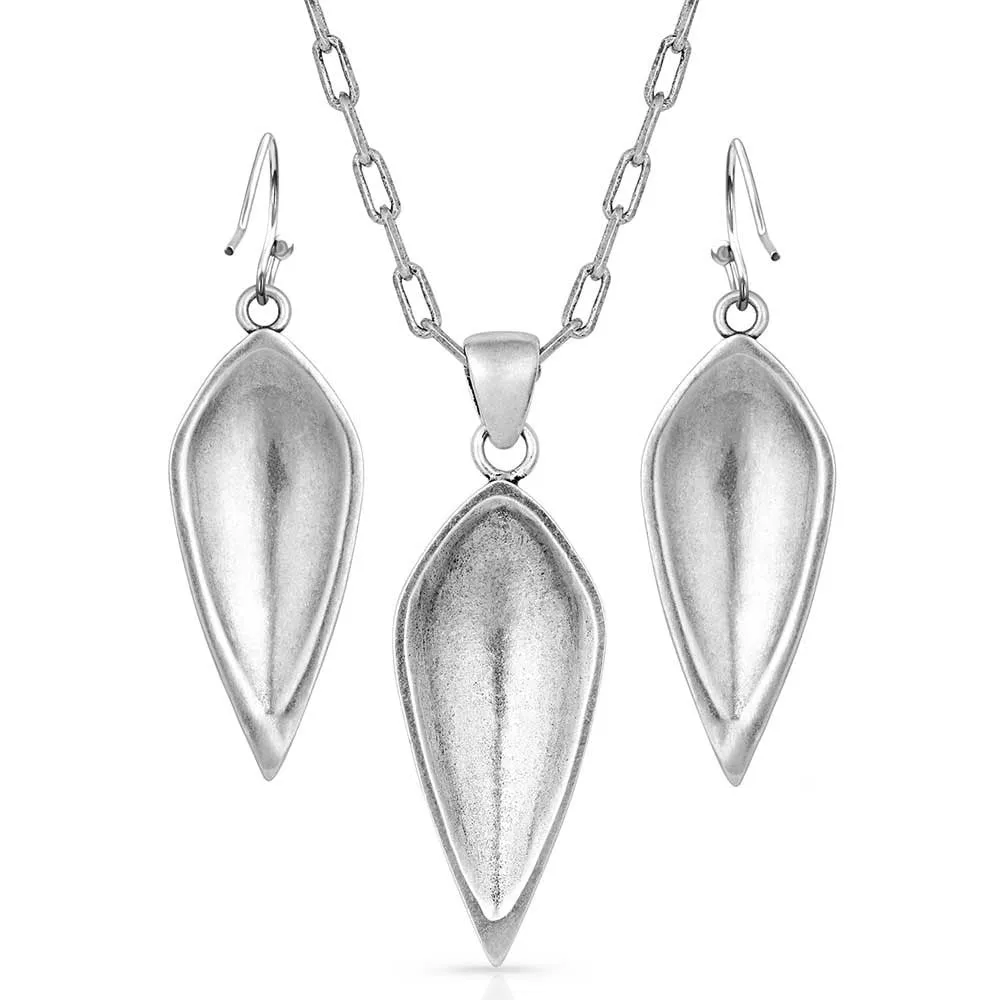 Beholder's Eye Scalloped Opal Jewellery Set