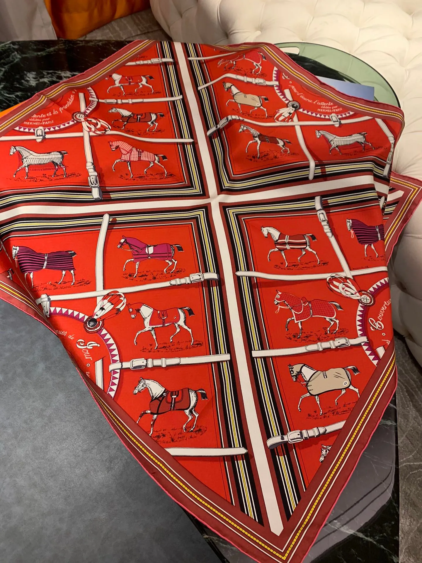 CLTH099  100%Pure Silk 90x90cm