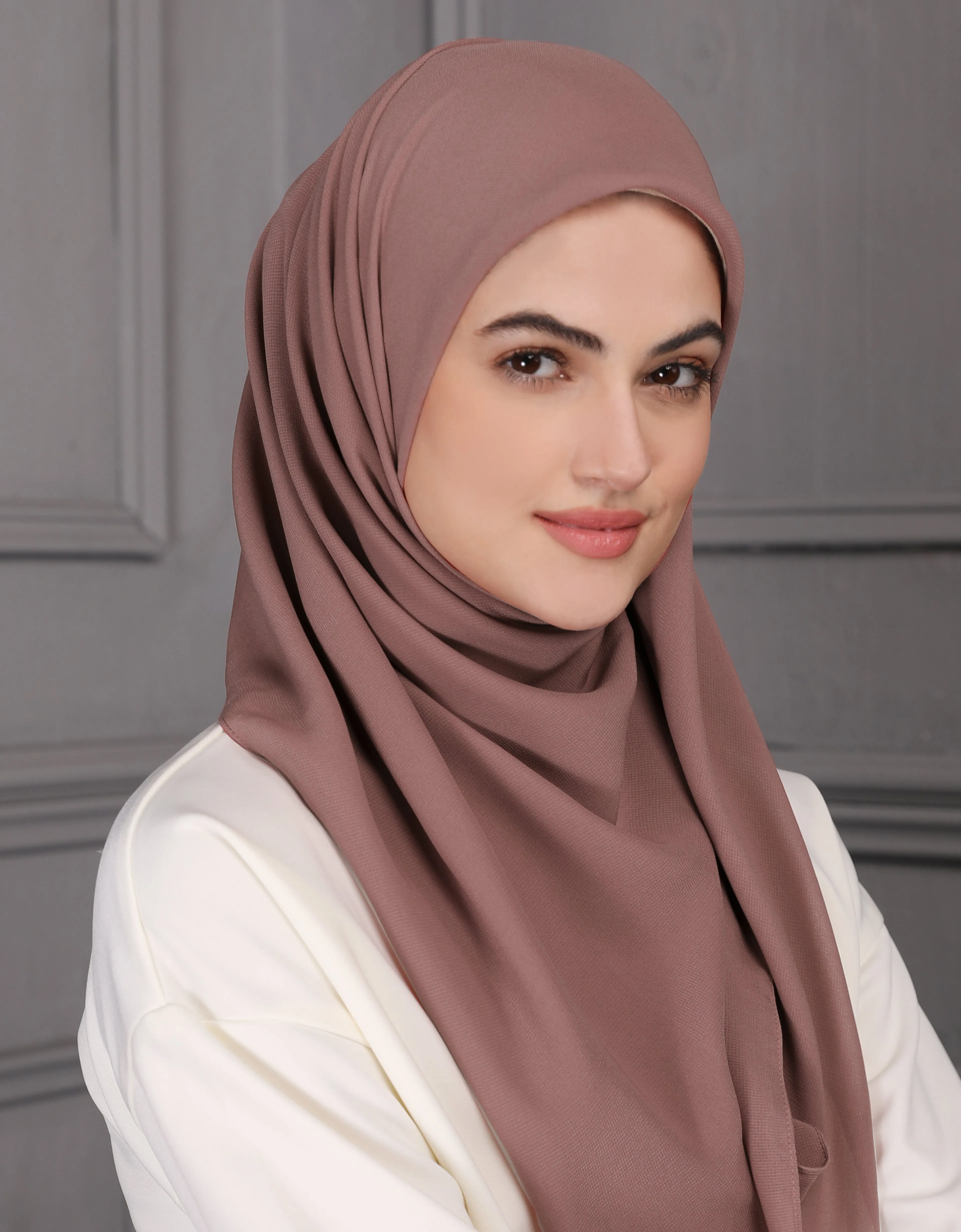 EMANI SQUARE SCARF (BEIGE)