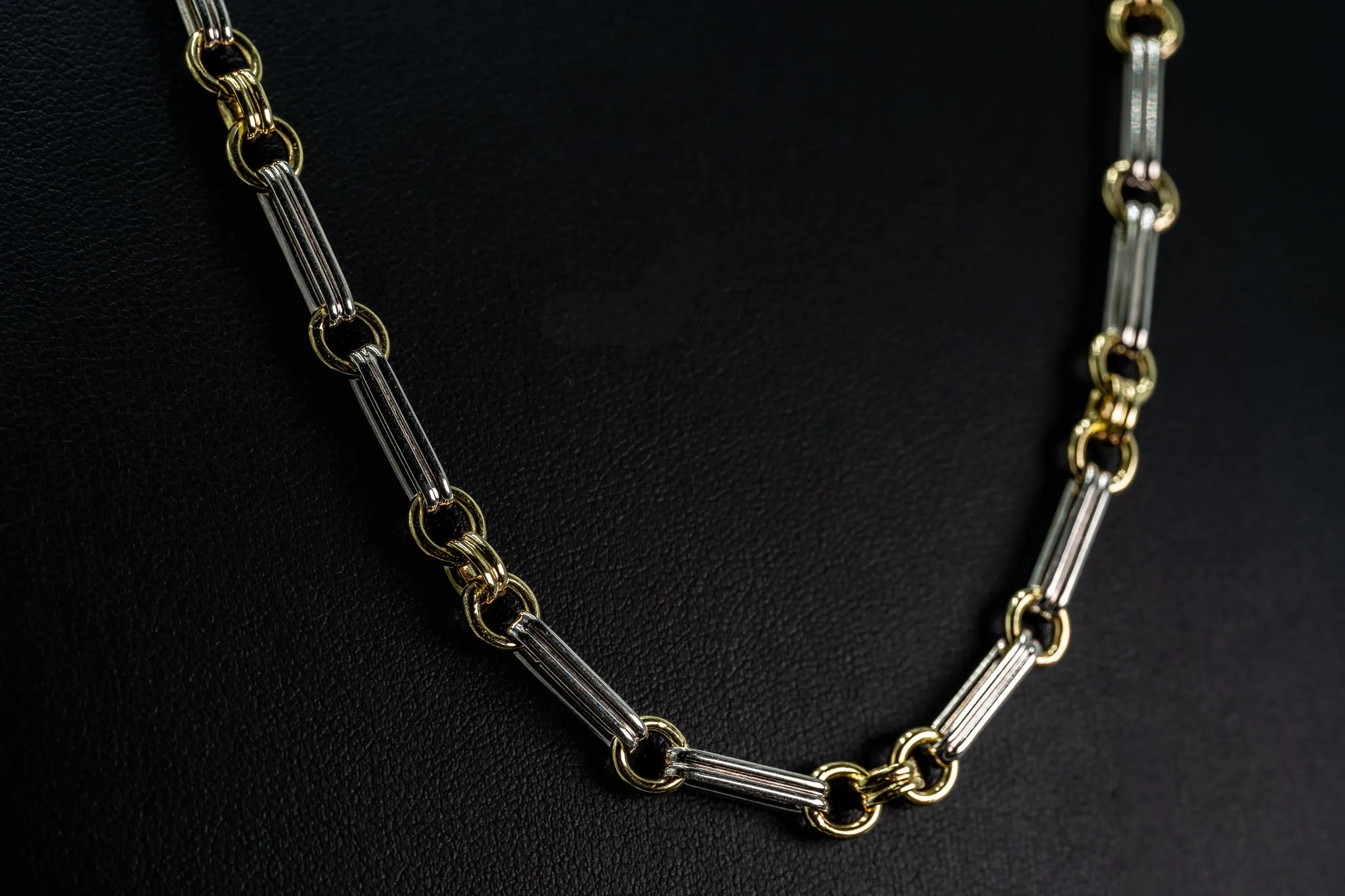 Exquisite Yellow & White Gold Double Pin and Round Link Chain