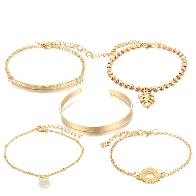 Five - piece bracelet set with diamond