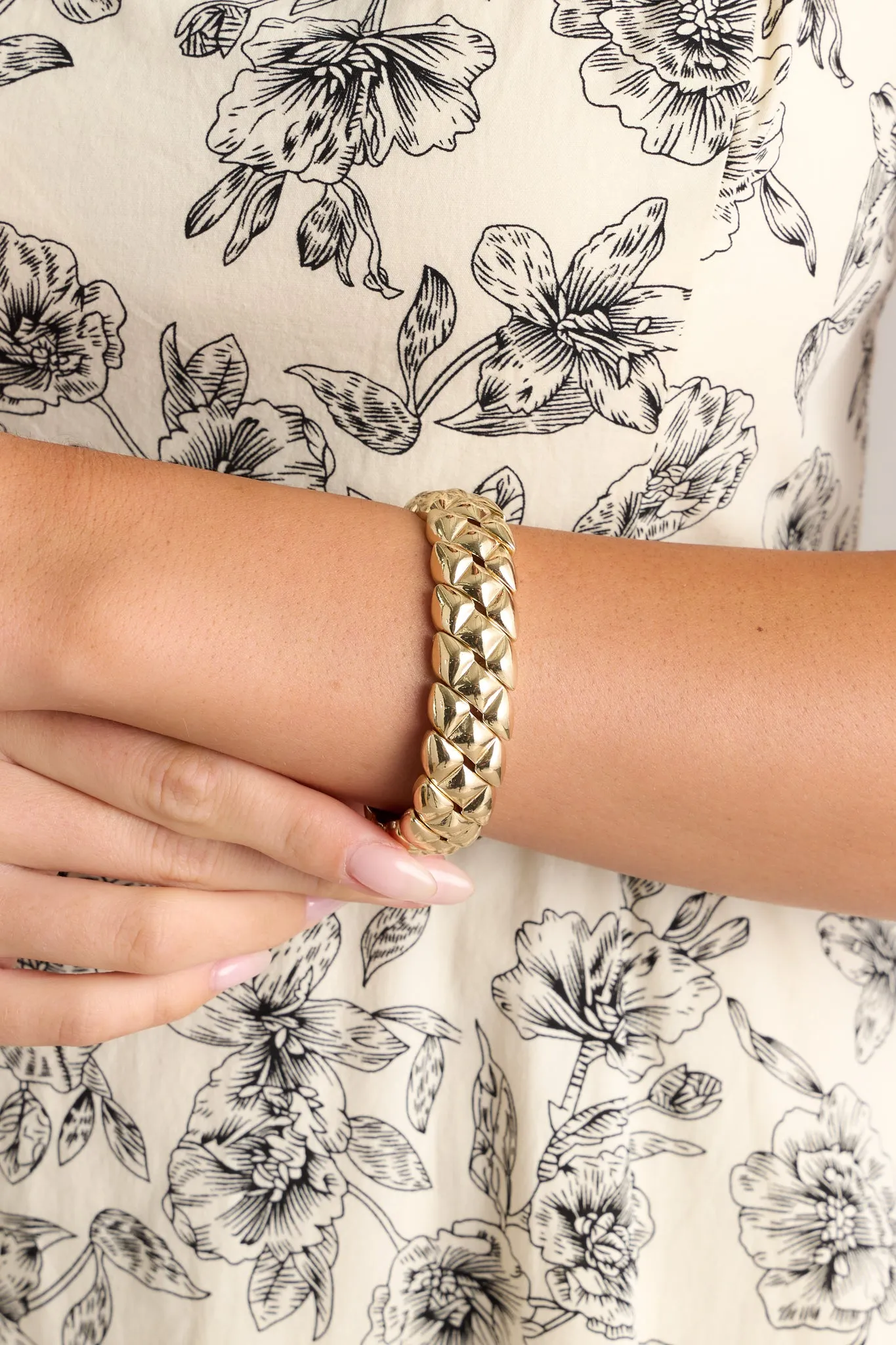 Hidden Glow Gold Bracelet