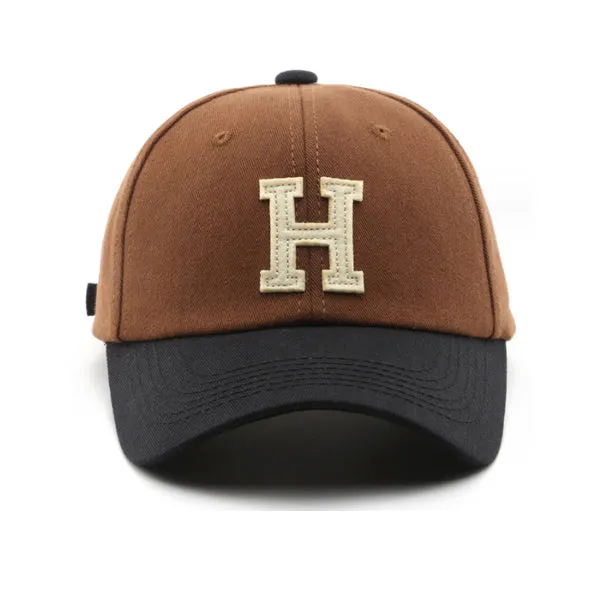 Letter H Embroidery Brown and Black Adjustable Baseball Cap 字母 H 刺繡棕色黑色可調節棒球帽 KCHT2403