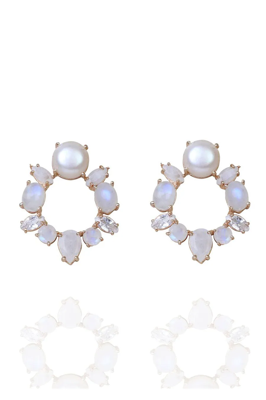 Mist Wreath Stud Earrings