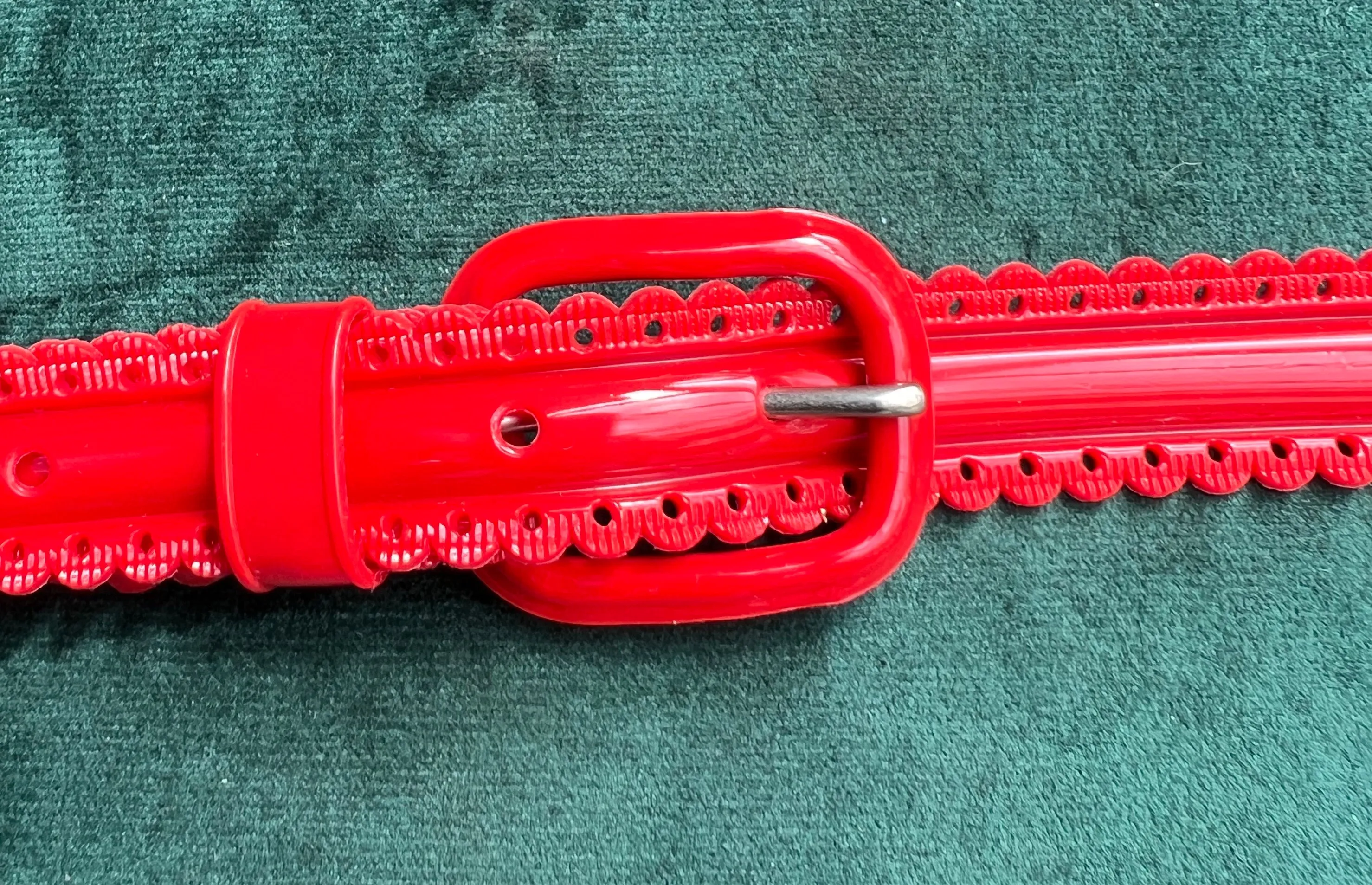 Pretty Scalloped Edged 1940s Red Vinyl Belt - 3 sizes - 26" - 36"