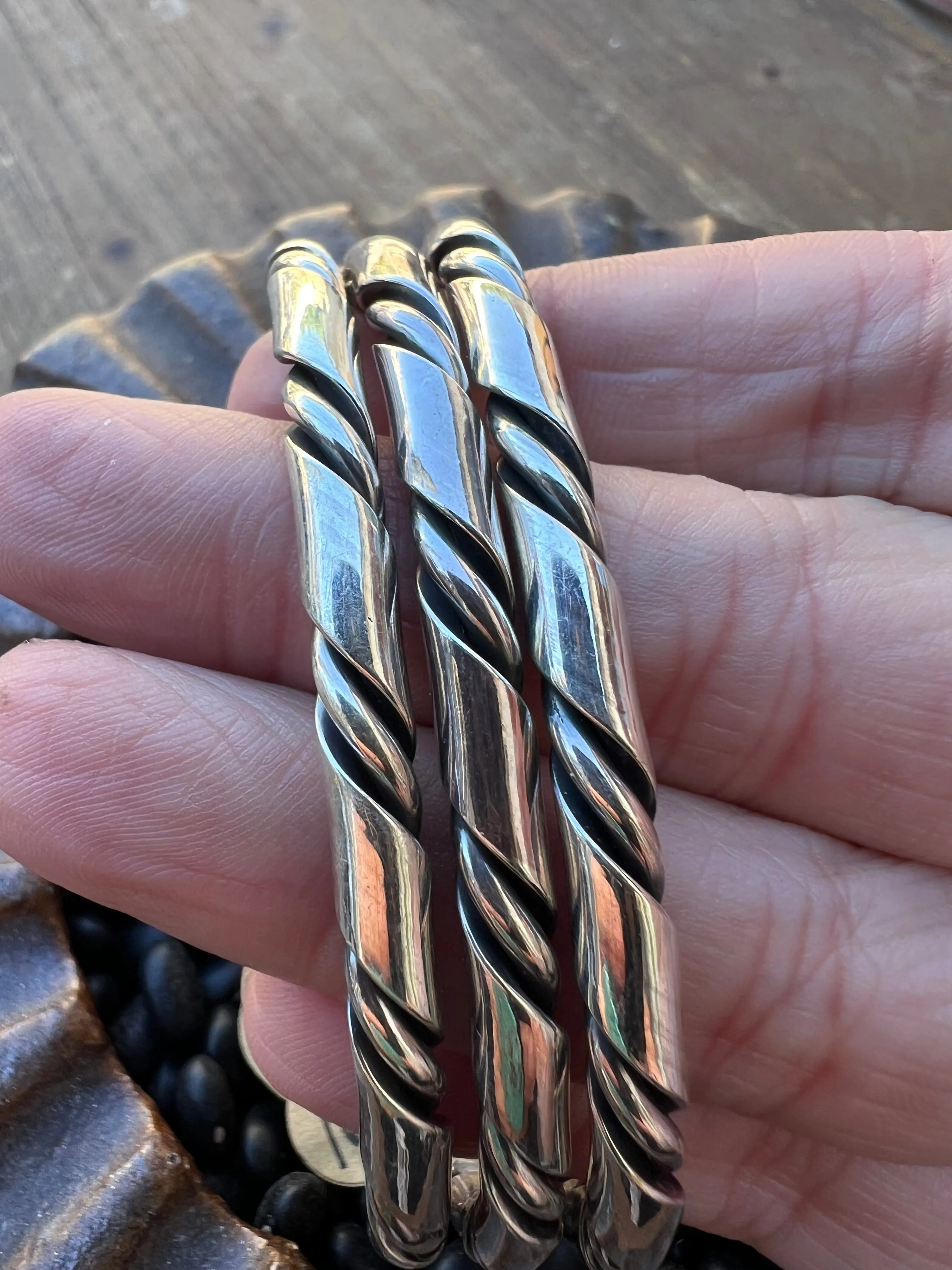 Ribbon Dancer Cuff