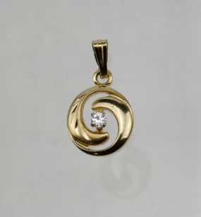 Vintage 12K Gold Filled Rock Crystal Pendant