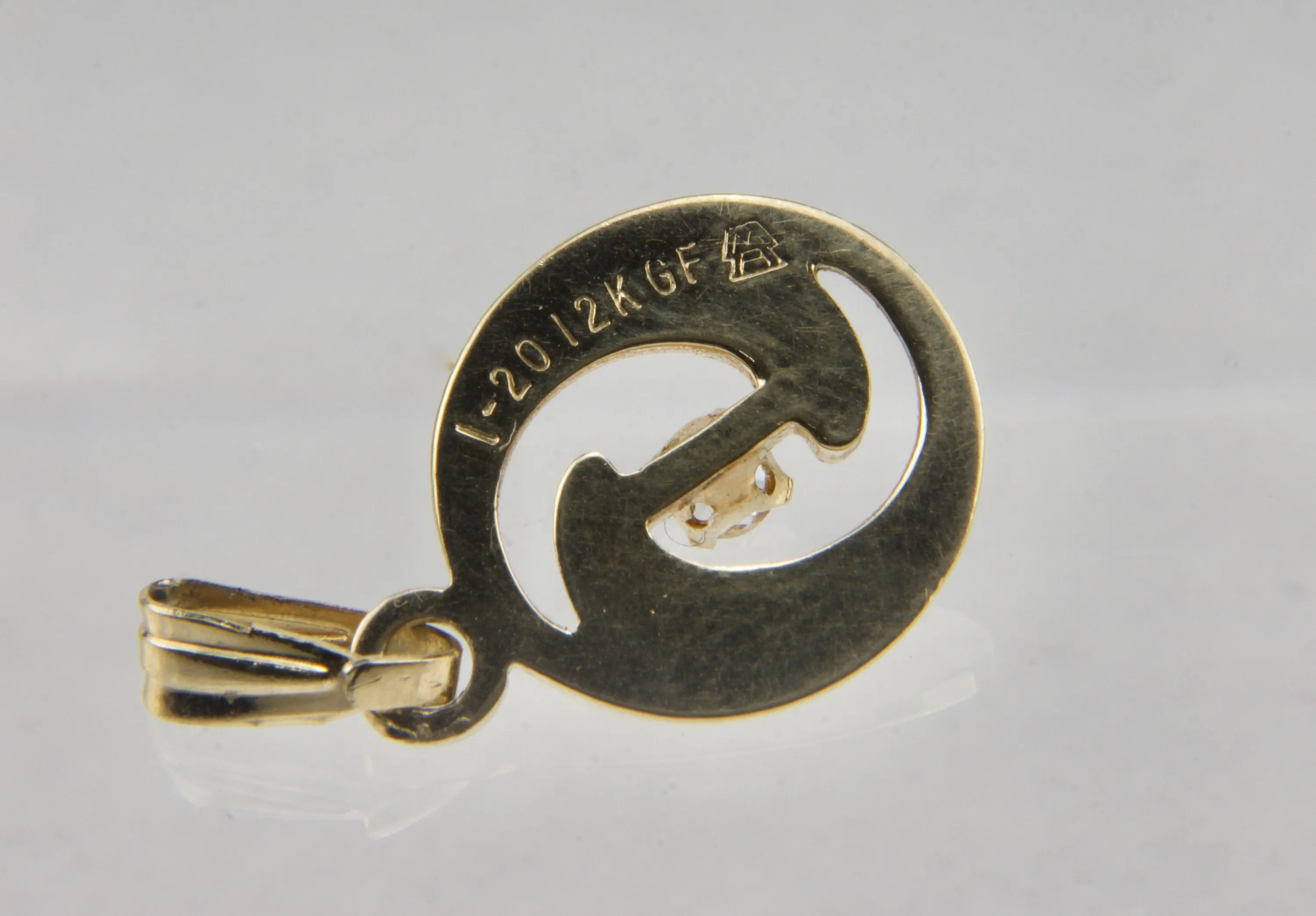 Vintage 12K Gold Filled Rock Crystal Pendant